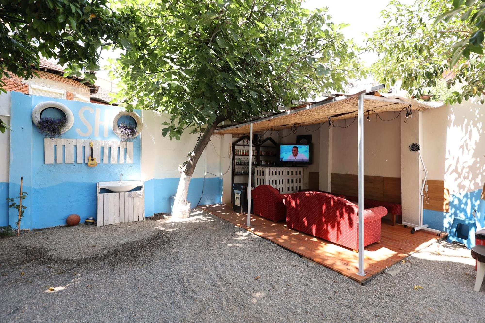 Hostel Osho Tirana Exterior foto
